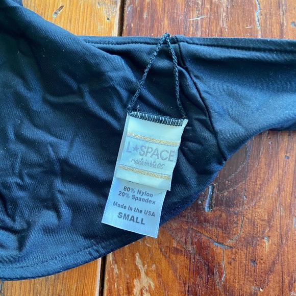 L Space Black Wrap Top & Ruched Bottom Bikini Swimsuit Bathingsuit - Picture 2 of 5